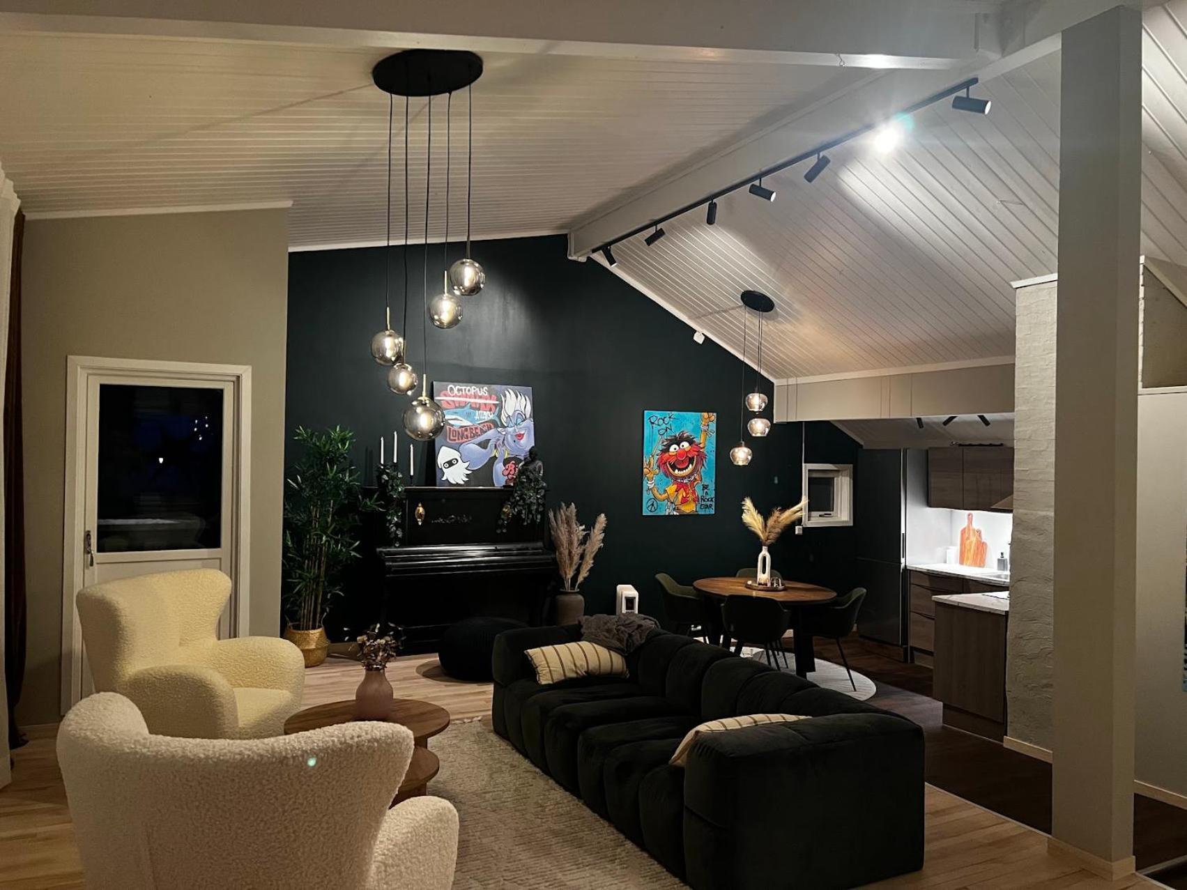 Charming Loft Retreat On Tromso'S Historic Main Street: 3-Minute Stroll To City Square Dış mekan fotoğraf